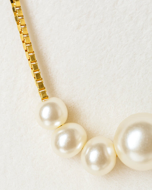Golden Essence Pearl Necklace