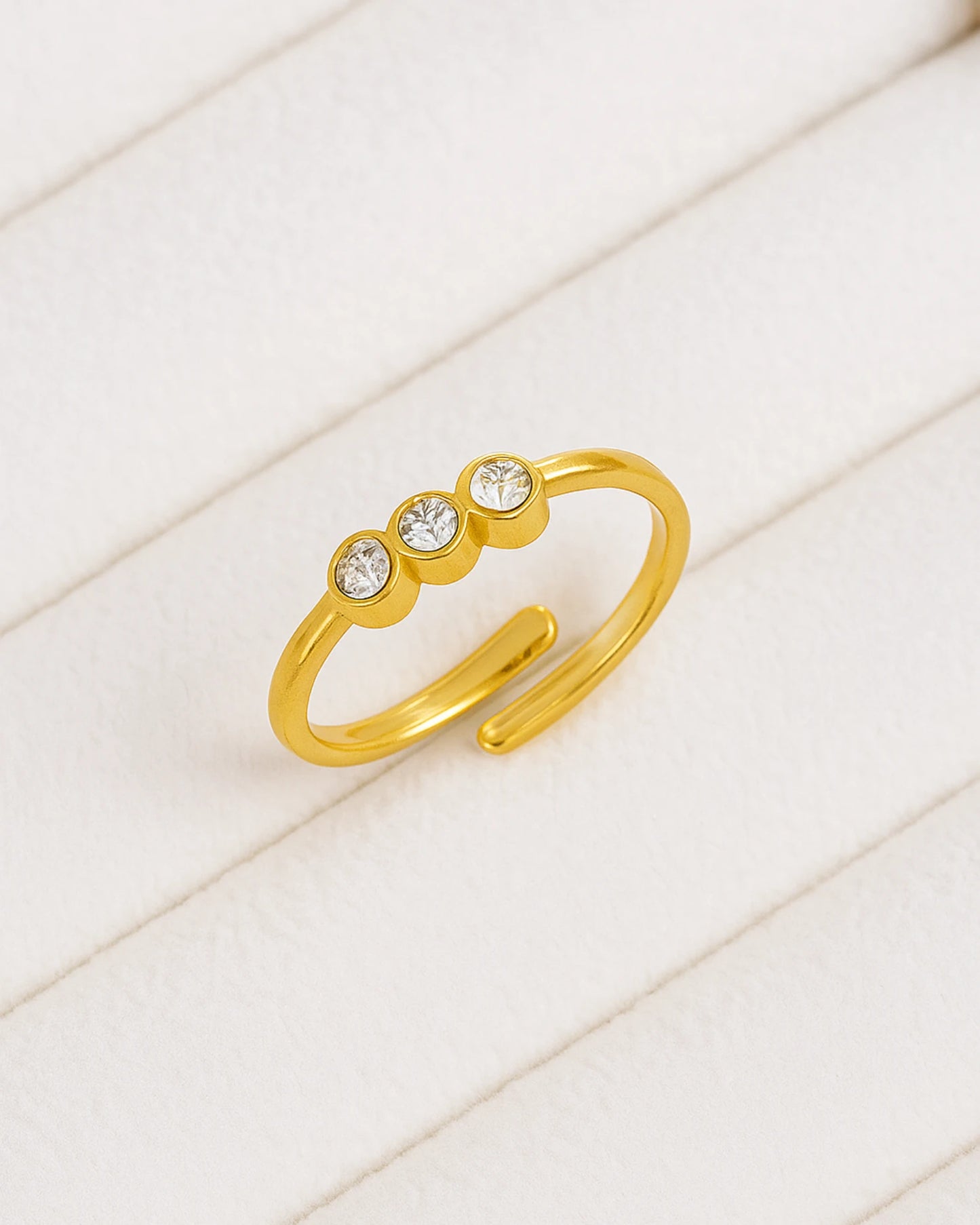 Lustre Triad Ring