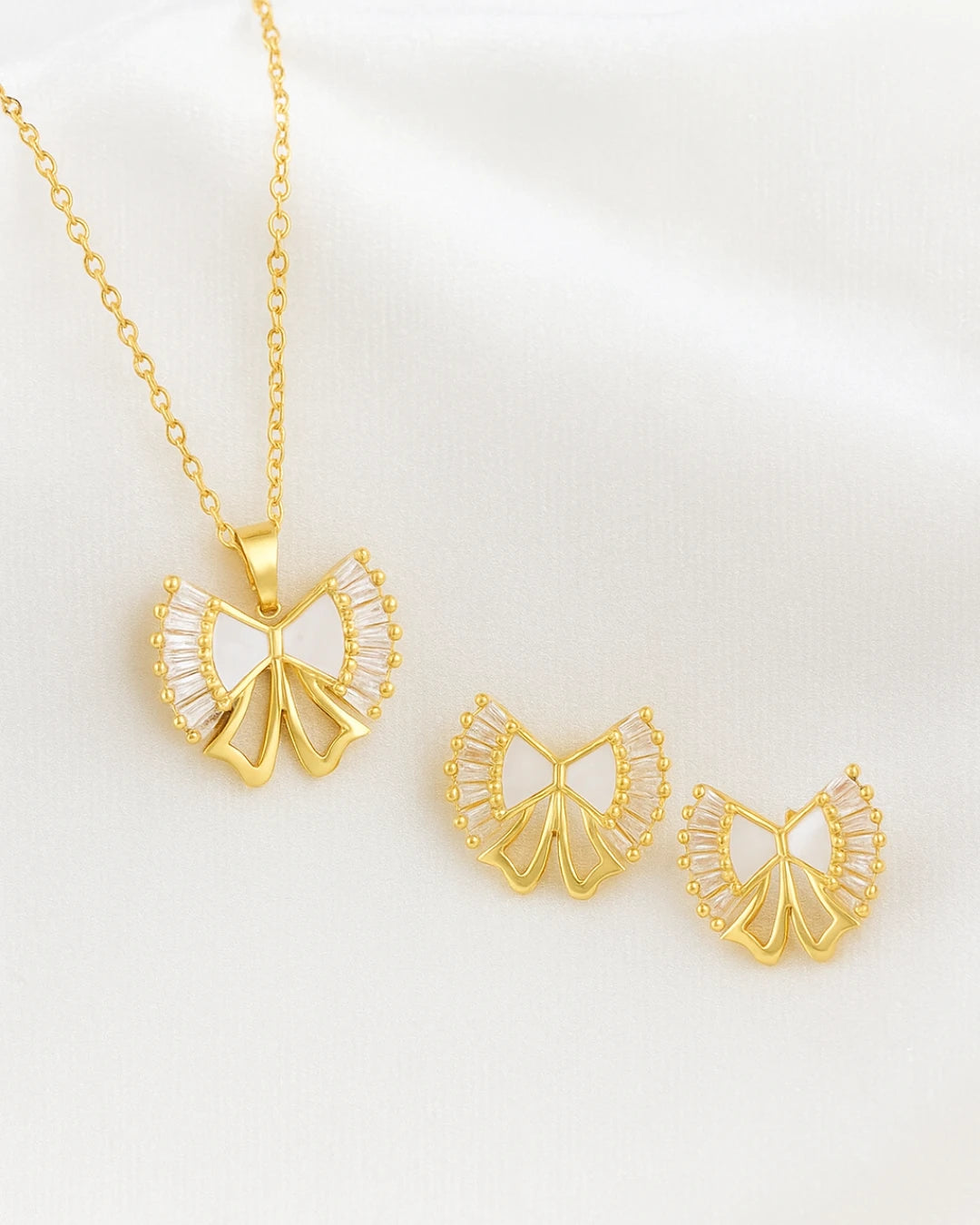 Regal Bow Elegance Set