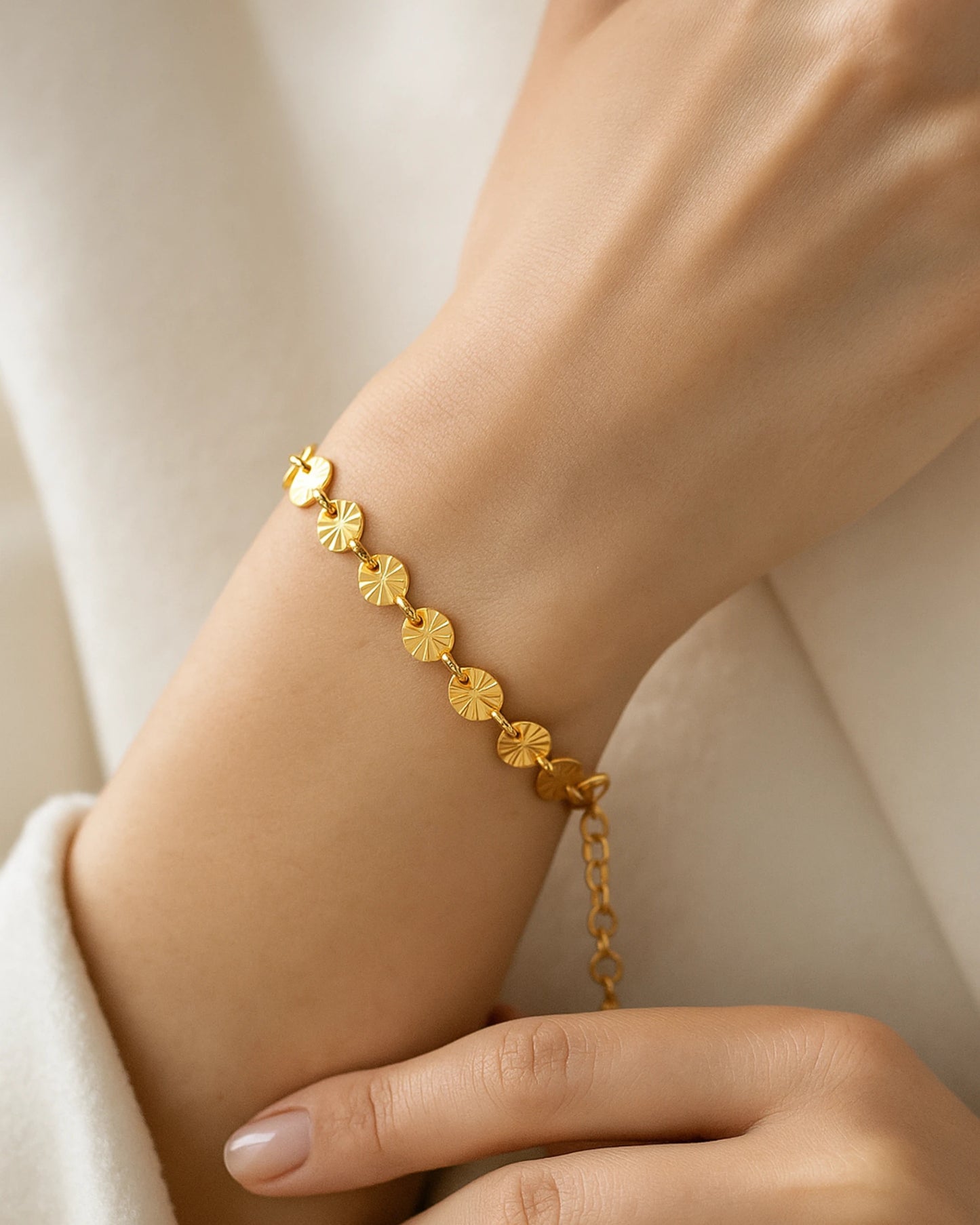 Lustre of Sol Bracelet